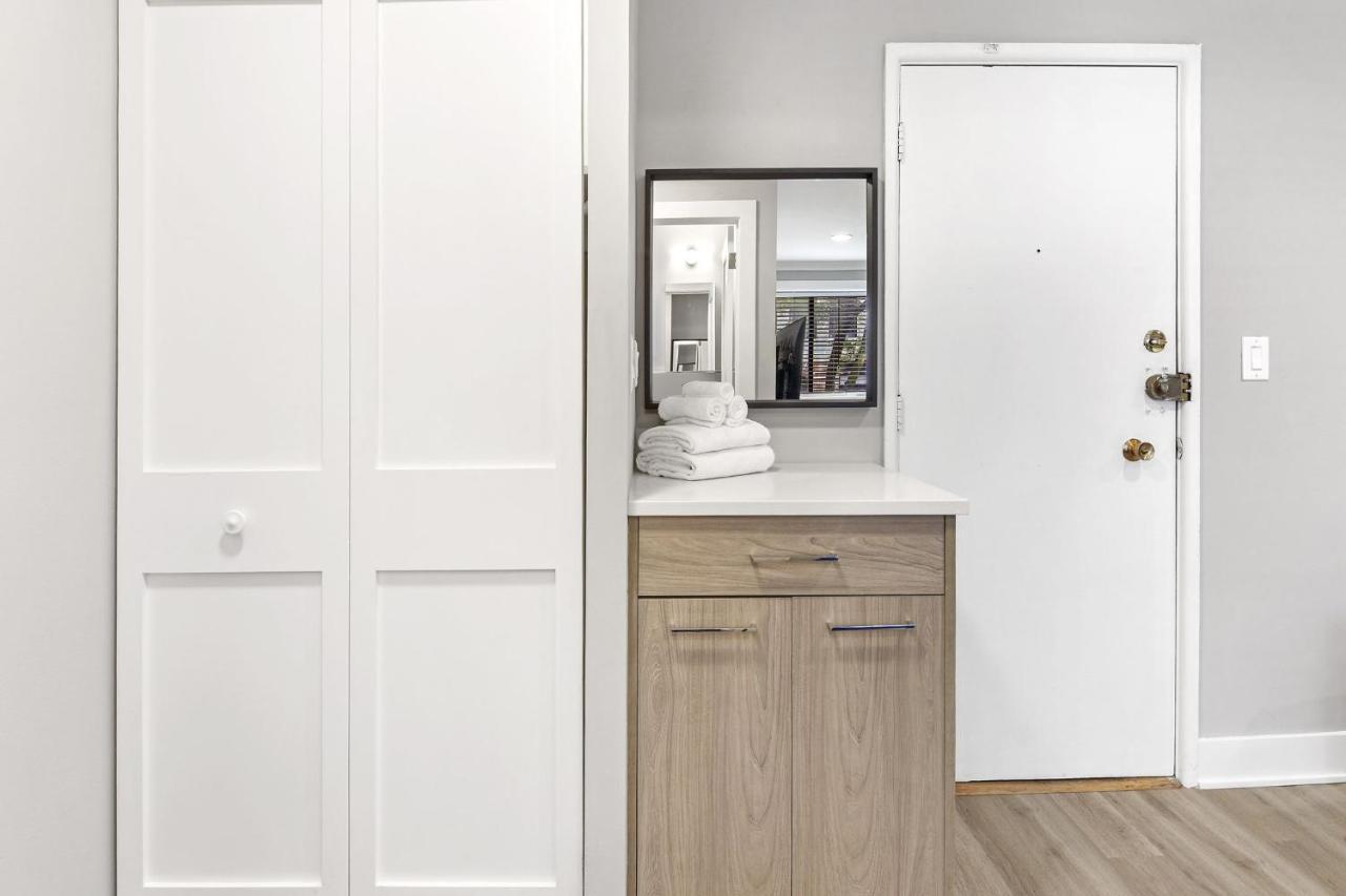 Sophisticated Studio Apartment With Modern Kitchen - Oakdale Od2 Rep Σικάγο Εξωτερικό φωτογραφία
